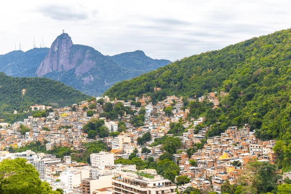 Visão panorâmica de prédios de luxo do bairro Alto da Boa vista